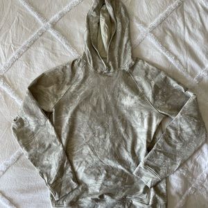 Lululemon team Canada city sweat pullover size M